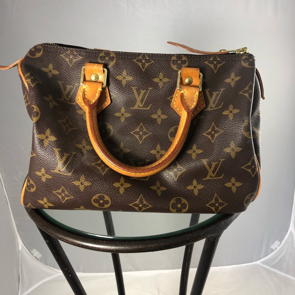 Louis Vuitton woman’s hand bag